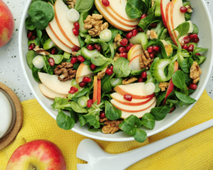 Apple salad as a versatile option